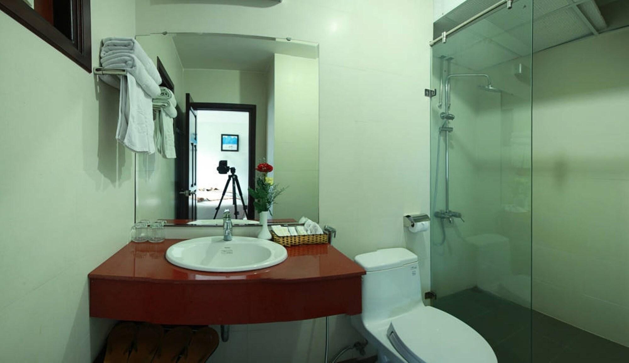 House Land Hotel 2 Da Nang Buitenkant foto