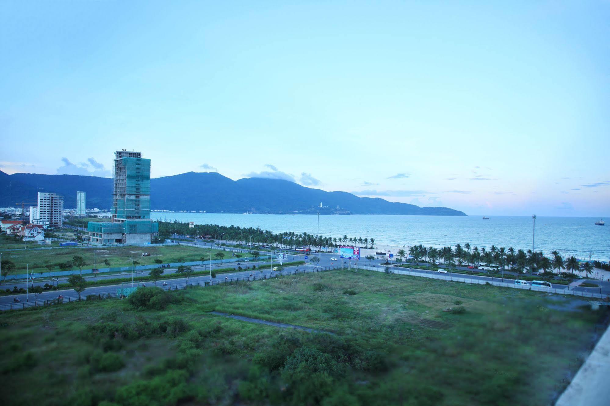 House Land Hotel 2 Da Nang Buitenkant foto