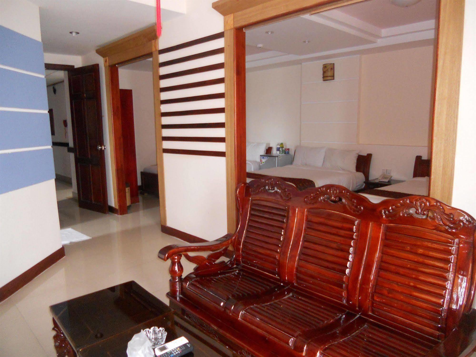 House Land Hotel 2 Da Nang Buitenkant foto